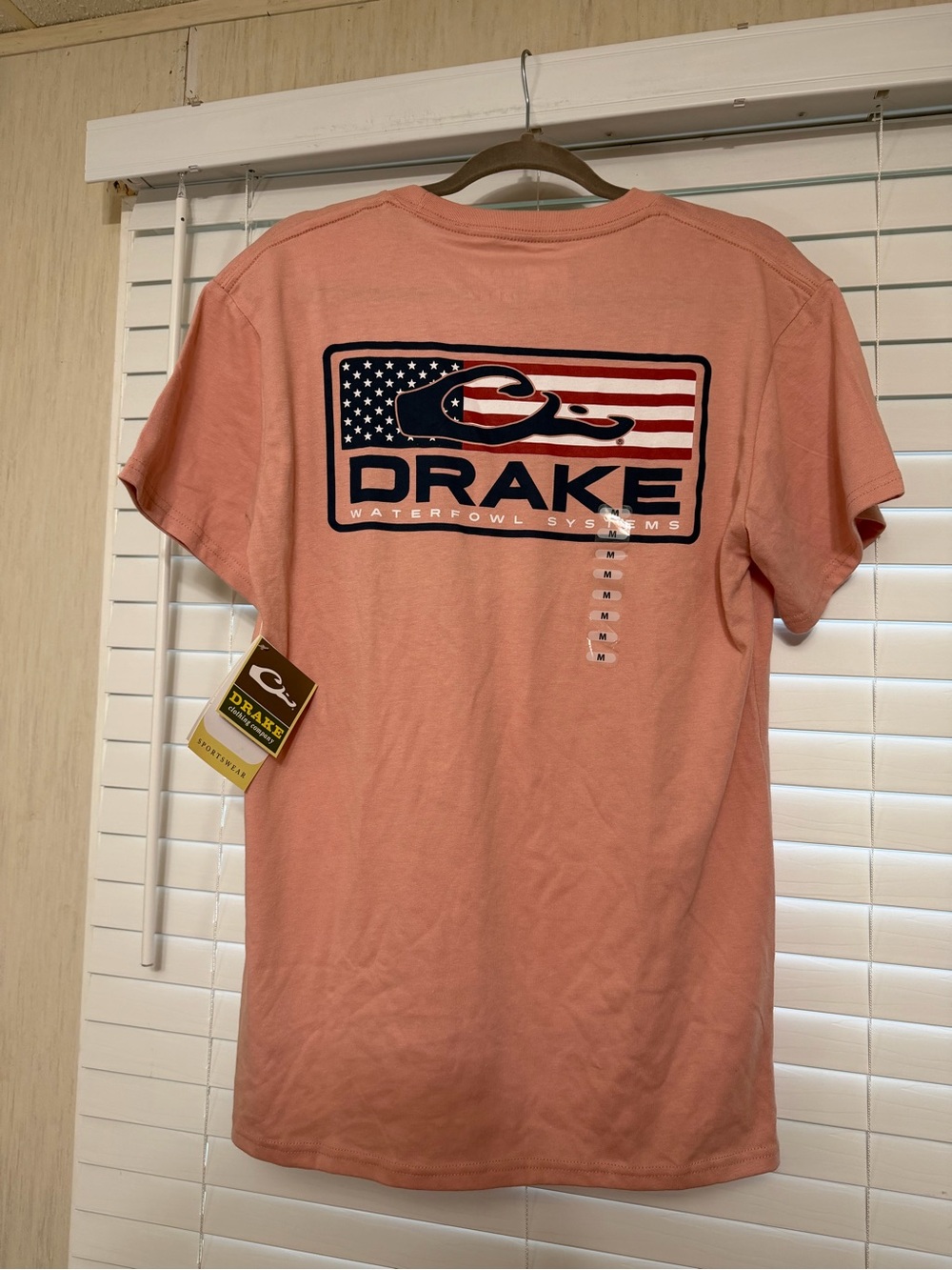 Drake Waterfowl Systems Men’s Coral Graphic Logo T-Shirt NWT